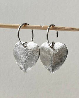Muja Juma - Earring - silver pendant - Yanomami - hammered heart