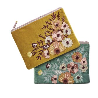 Madam Stoltz - Laptop sleeve - geborduurde bloemen - oker of aqua