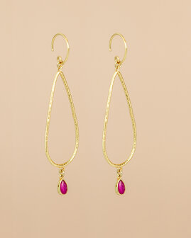Muja Juma - oorbel -zilver verguld - Oberon ruby 3x5mm pear