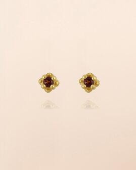Muja Juma - oorbel -zilver verguld - stud Lepus - garnet 2mm round