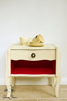 Annie Sloan Cream