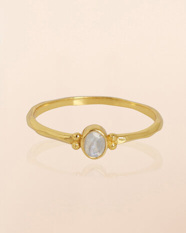 Muja Juma - Ring - goldplated - Sinope - White moonstone - size 52