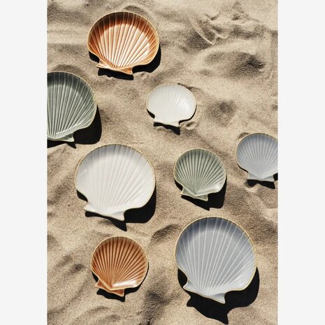 Madame Stoltz - Bord - Steen - Zeeschelp - Off white
