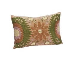 Madam Stoltz - Kussen geborduurd bloem - old pink